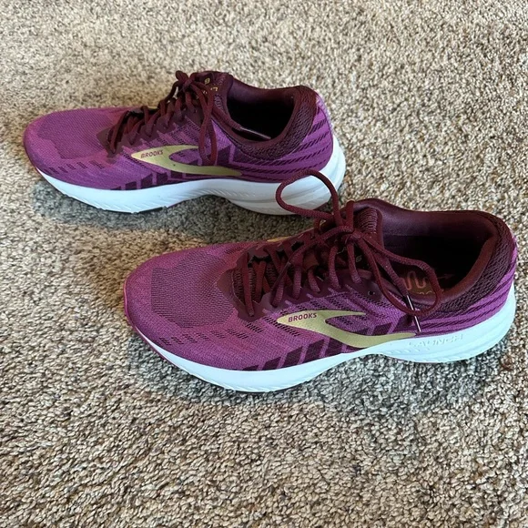 Brooks Shoes Brooks Launch Size Purple Like New Poshmark